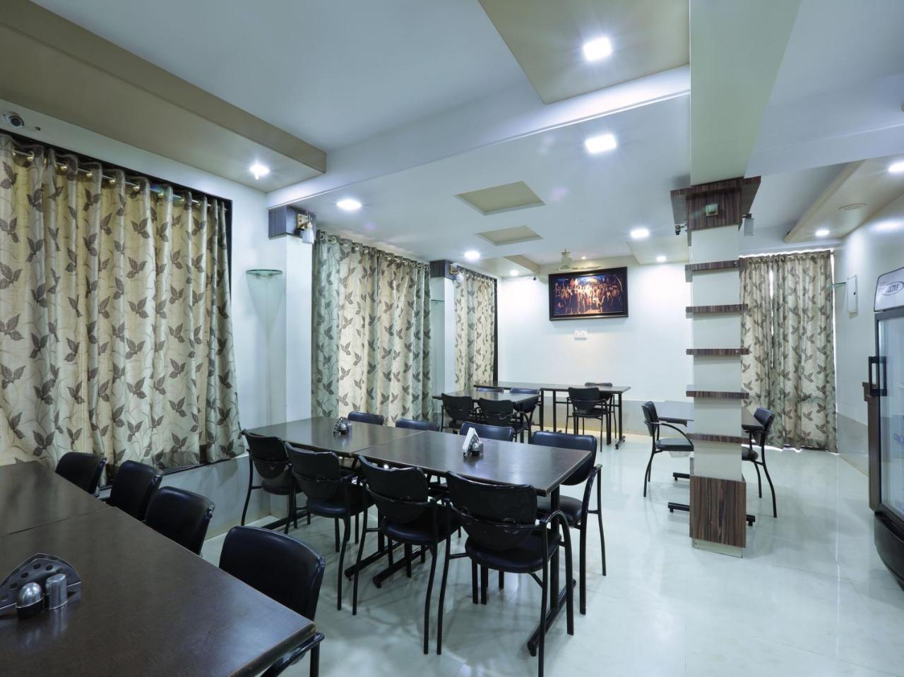 שירדי Oyo 4198 Hotel Shri Sai Murli מראה חיצוני תמונה