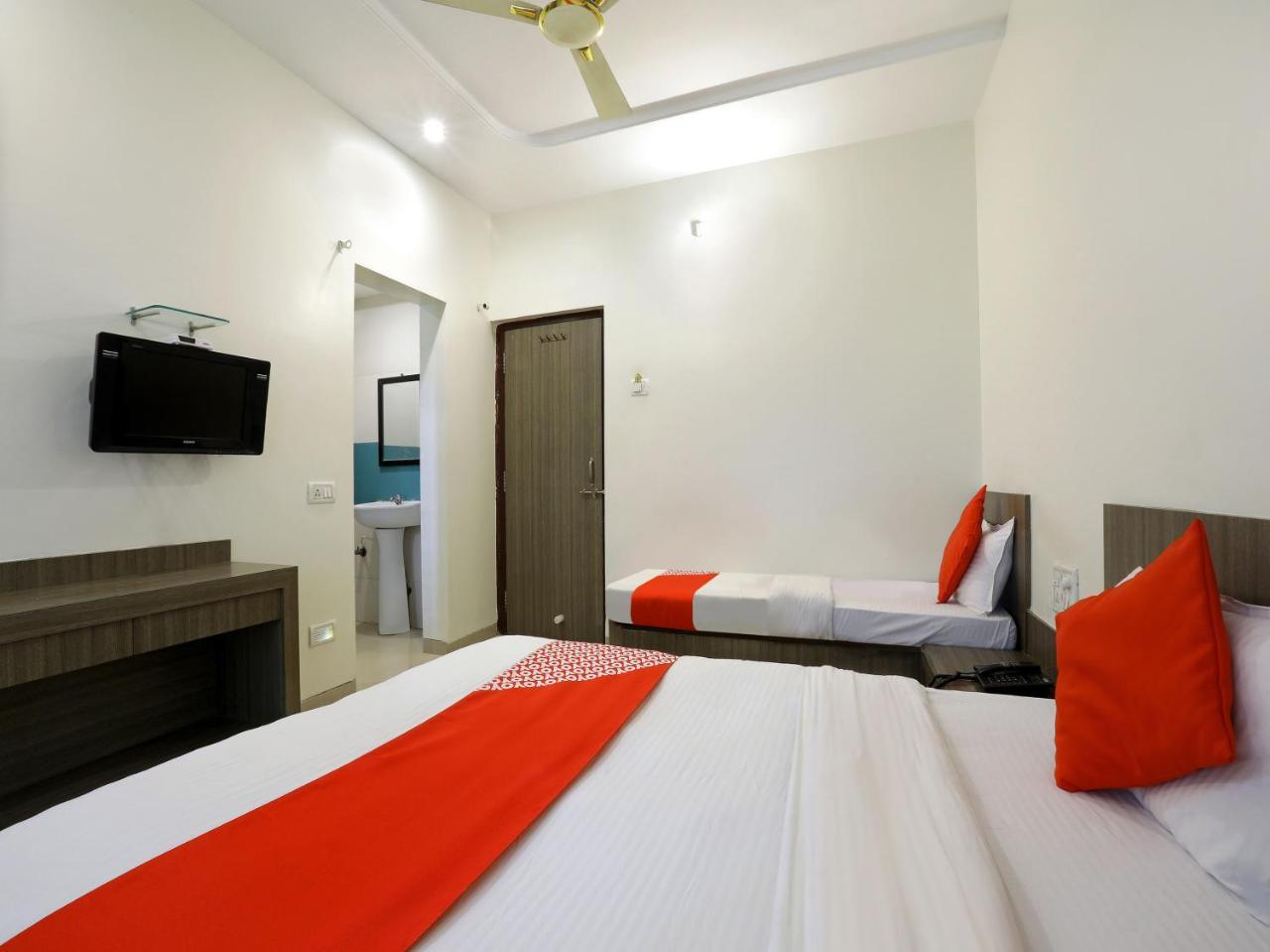שירדי Oyo 4198 Hotel Shri Sai Murli מראה חיצוני תמונה